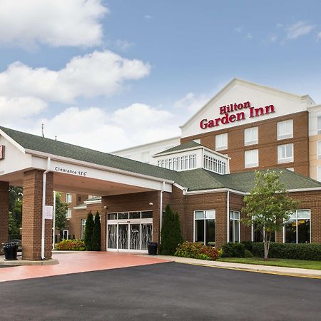 Hilton Garden Inn Hampton Coliseum Central Exterior photo